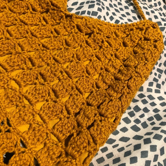 Crochet halter top - Picture 3 of 5